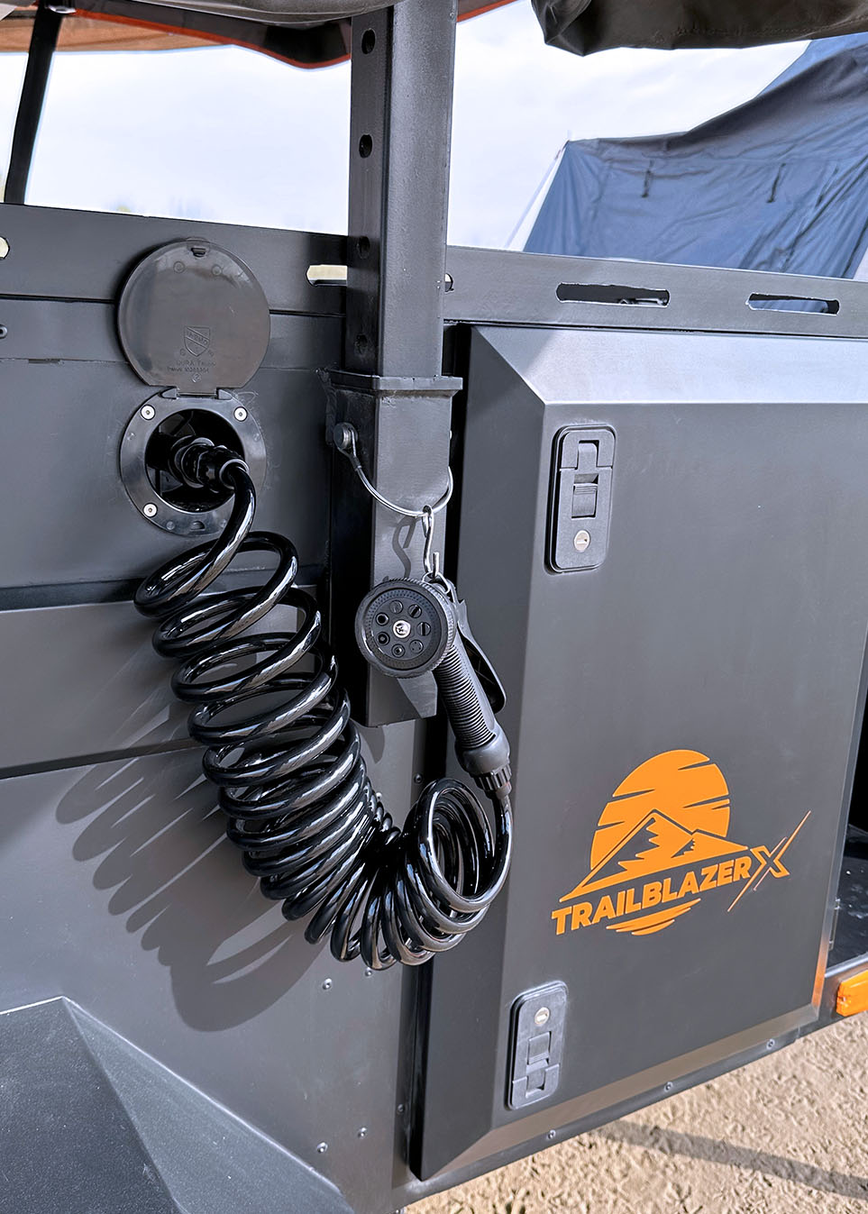 TRAILBLAZER-X + SKYLIGHT-XL (FULL OPTION)
