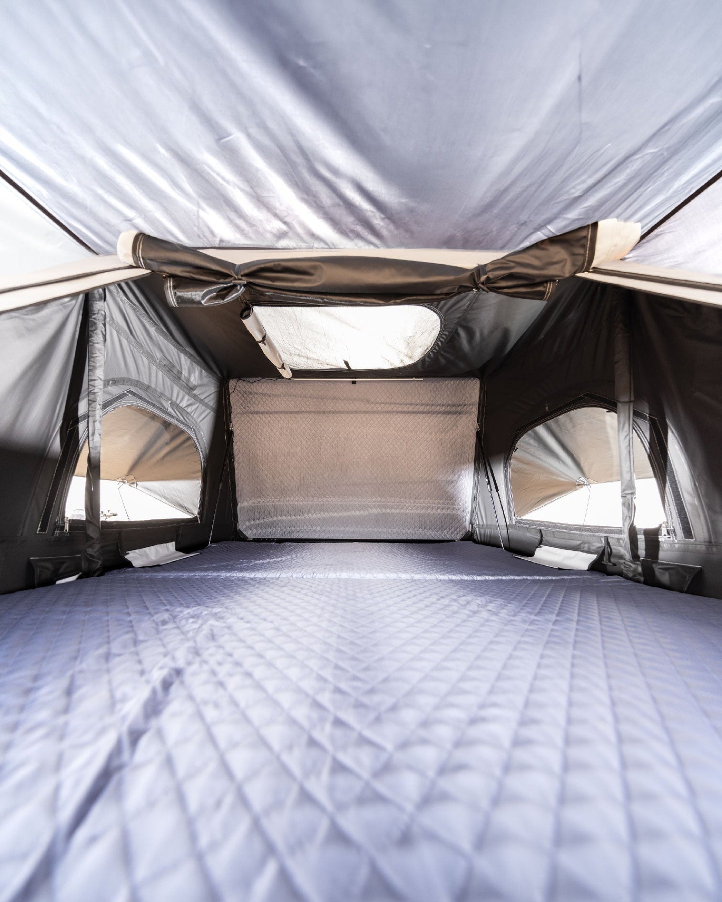 MIRAGE - XL 2.1M ROOFTOP TENT V2.0 - OBK WORLD