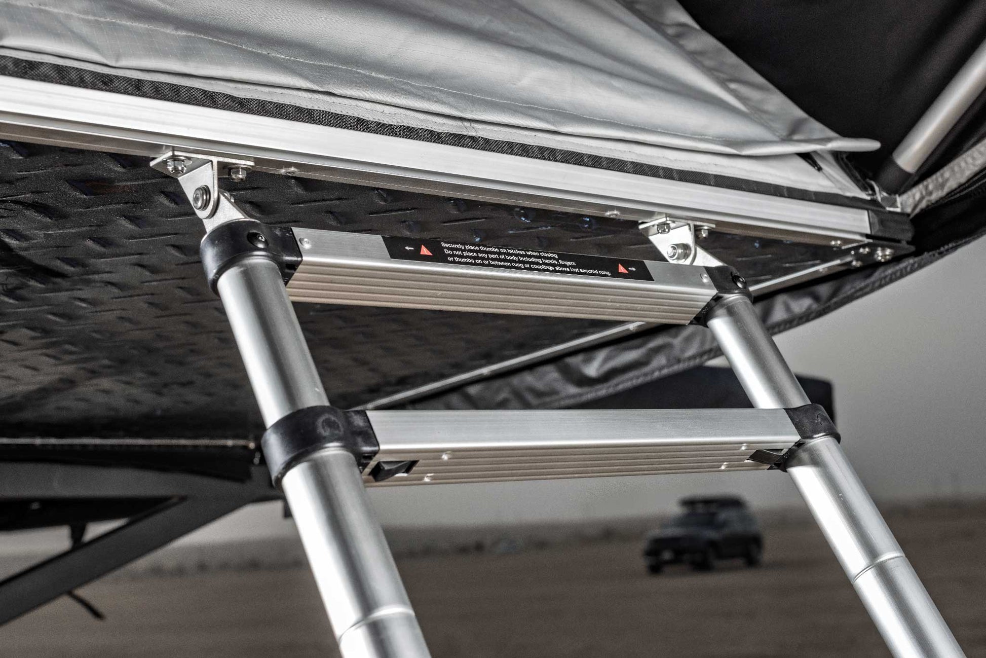 SKYLIGHT - XL 1.9M ROOFTOP TENT - V2.0 - OBK WORLD